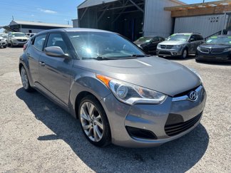 Used 2016 Hyundai Veloster image 1