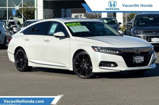 Used 2018 Honda Accord Touring image 1