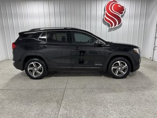 Used 2021 GMC Terrain SLT image 1