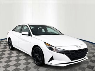 Certified 2023 Hyundai Elantra SEL image 1