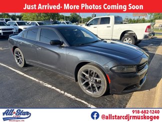 Used 2019 Dodge Charger SXT image 1