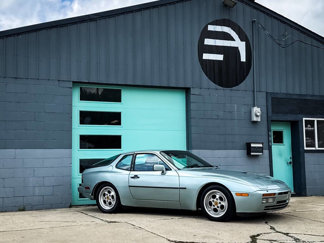 Used 1986 Porsche 944 Turbo image 1
