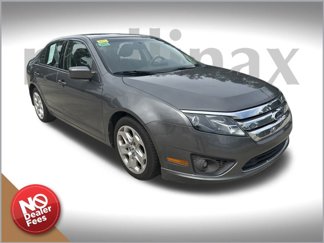 Used 2010 Ford Fusion SE image 1