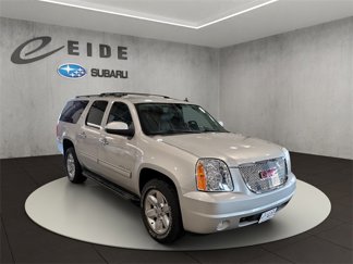 Used 2011 GMC Yukon XL SLT w/ SLT-2 Equipment Package image 1