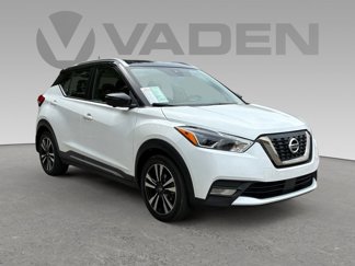 Used 2020 Nissan Kicks SR video 1