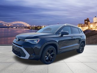 New 2025 Volkswagen Taos SE image 1
