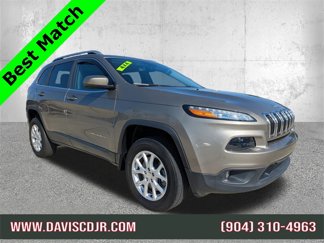 Used 2018 Jeep Cherokee Latitude Plus w/ Comfort/Convenience Group image 1