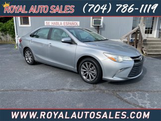 Used 2017 Toyota Camry XLE image 1