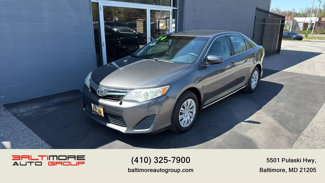 Used 2014 Toyota Camry LE image 1