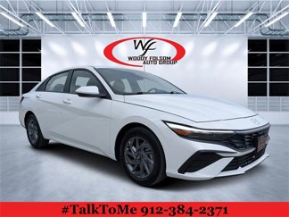 Used 2024 Hyundai Elantra SEL video 1