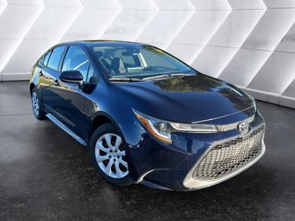 Used 2022 Toyota Corolla LE image 1