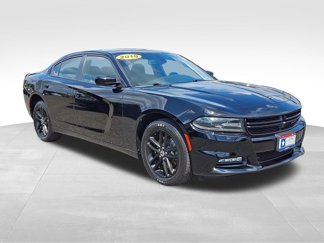 Used 2019 Dodge Charger SXT w/ Driver Confidence Group image 1