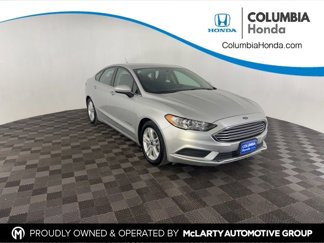 Used 2018 Ford Fusion SE image 1