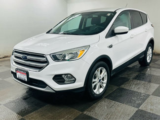 Used 2017 Ford Escape SE w/ SE Cold Weather Package image 1