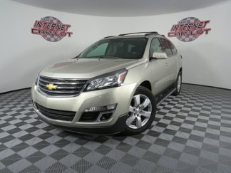 Used 2017 Chevrolet Traverse LT w/ Style and Technology Package image 1