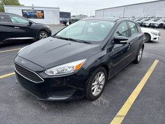 Used 2015 Ford Focus SE image 1