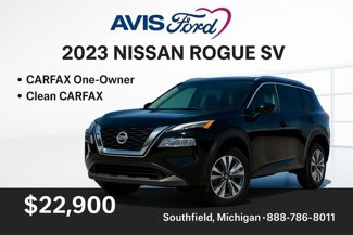 Used 2023 Nissan Rogue SV image 1