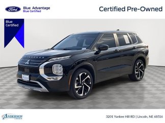 Used 2022 Mitsubishi Outlander SE image 1
