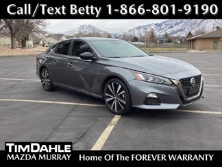 Used 2022 Nissan Altima 2.5 SR image 1