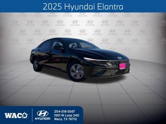 Used 2025 Hyundai Elantra SE image 1