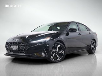 Used 2023 Hyundai Elantra Limited image 1