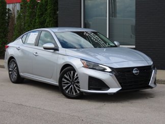 Used 2023 Nissan Altima 2.5 SV image 1