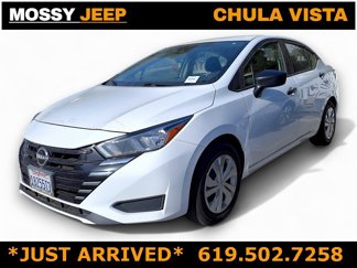 Used 2023 Nissan Versa S image 1