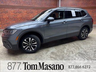 Used 2022 Volkswagen Tiguan S image 1