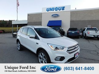Used 2019 Ford Escape Titanium image 1