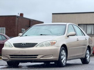 Used 2004 Toyota Camry LE image 1
