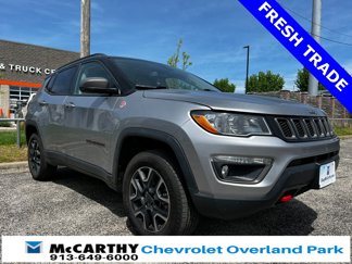 Used 2019 Jeep Compass Trailhawk image 1