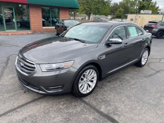 Used 2018 Ford Taurus Limited image 1