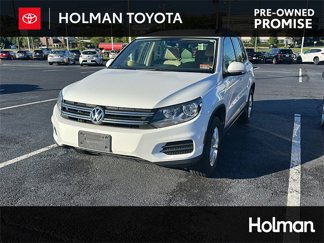 Used 2017 Volkswagen Tiguan S image 1