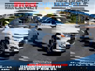 Used 2019 Chevrolet Malibu Premier w/ Sun and Wheel Package image 1