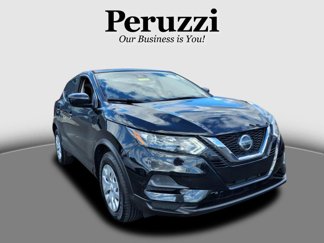 Certified 2020 Nissan Rogue Sport S image 1