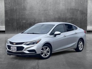 Used 2018 Chevrolet Cruze LT image 1