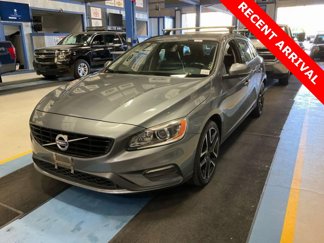 Used 2018 Volvo V60 T5 Dynamic w/ Vision Package image 1