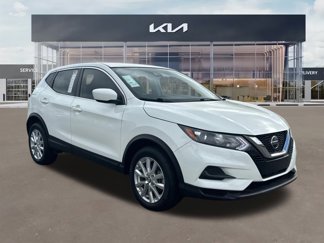 Used 2021 Nissan Rogue Sport S image 1