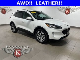 Used 2022 Ford Escape Titanium image 1