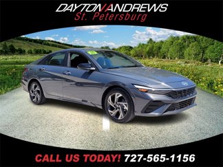 Used 2025 Hyundai Elantra Sport image 1