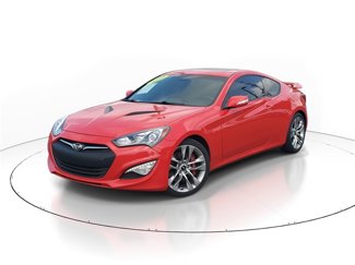 Used 2013 Hyundai Genesis 3.8 image 1