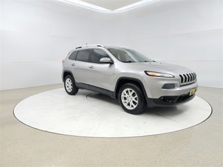 Used 2017 Jeep Cherokee Latitude w/ Comfort/Convenience Group image 1