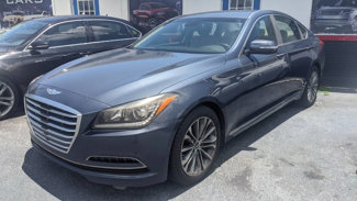 Used 2015 Hyundai Genesis 3.8 image 1