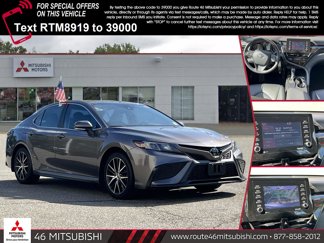 Used 2022 Toyota Camry SE image 1