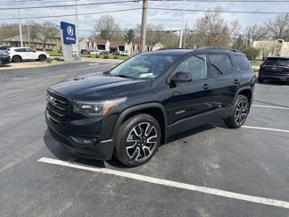 Used 2019 GMC Acadia SLT w/ Black Edition image 1