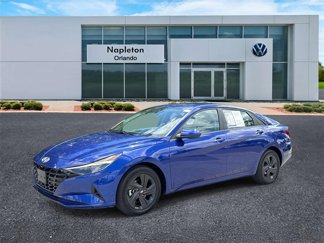 Used 2023 Hyundai Elantra SEL image 1