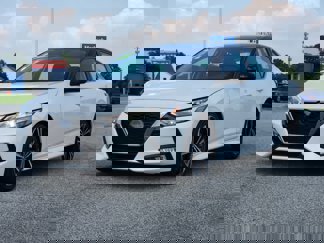 Used 2022 Nissan Sentra SR w/ Electronics Package image 1