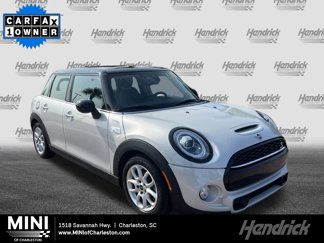 Used 2019 MINI Cooper S image 1