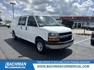 Used 2009 Chevrolet Express 3500 Extended image 1