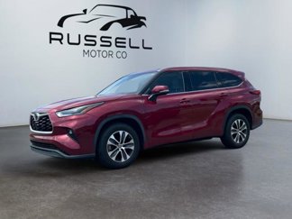 Used 2021 Toyota Highlander XLE image 1